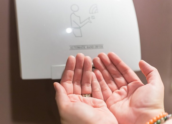 معایب دستگاه های دست خشک کن